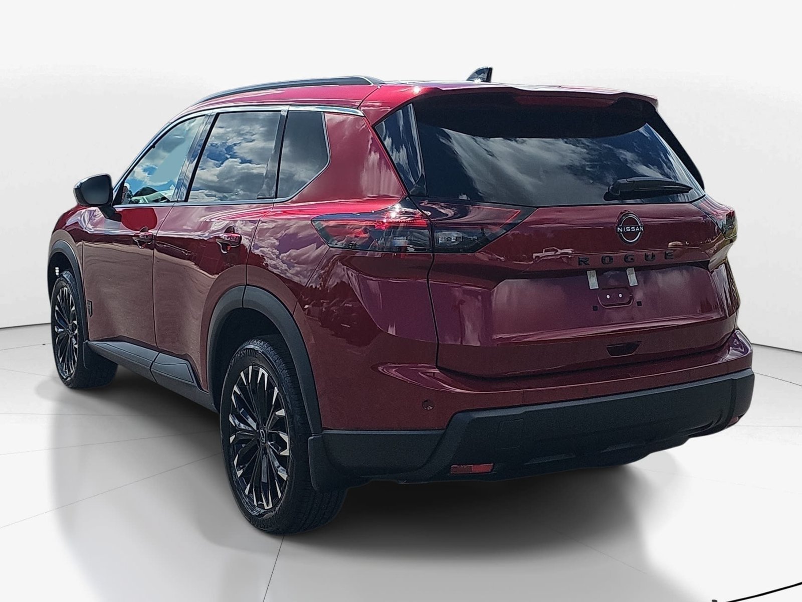 New 2027 Nissan Rogue Dark Armor FWD image 8
