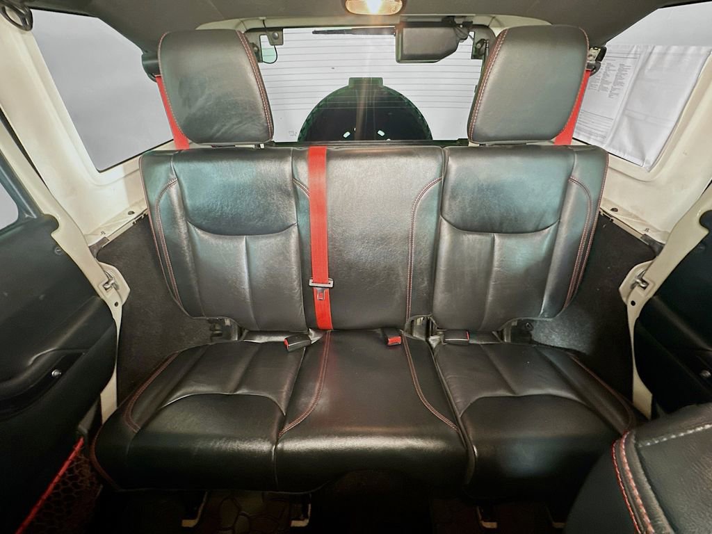 Used 2017 Jeep Wrangler Unlimited Rubicon image 13