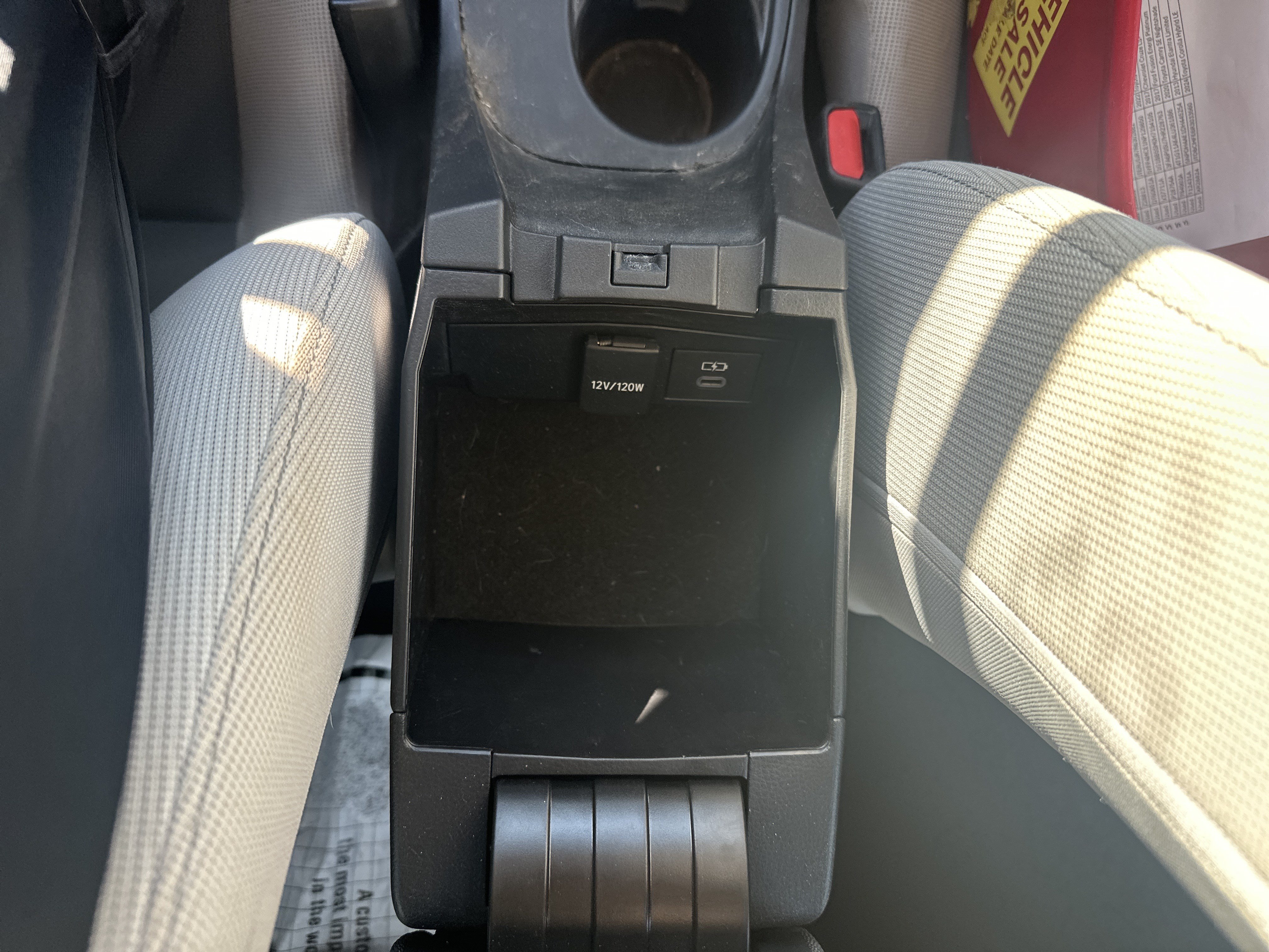 Used 2024 Toyota Corolla LE w/ LE Convenience Package FWD image 26