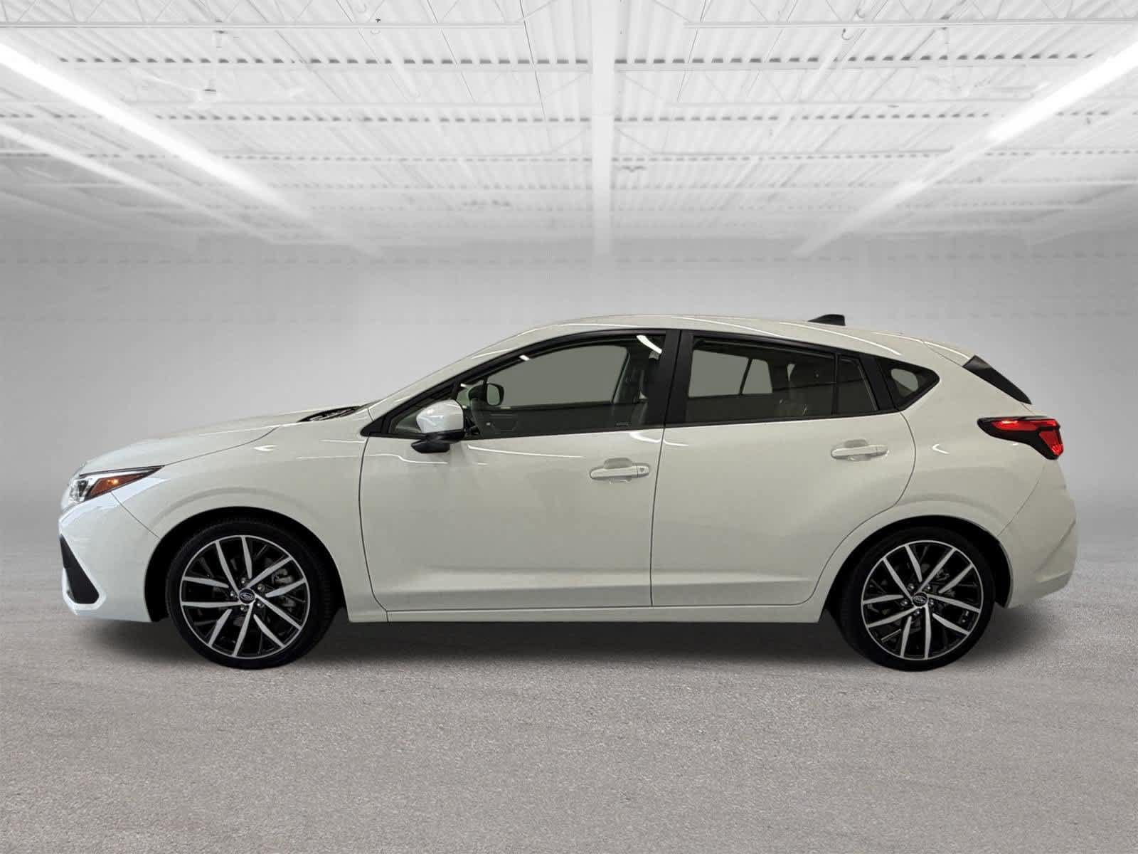Used 2024 Subaru Impreza 2.0i Sport AWD/4WD image 2