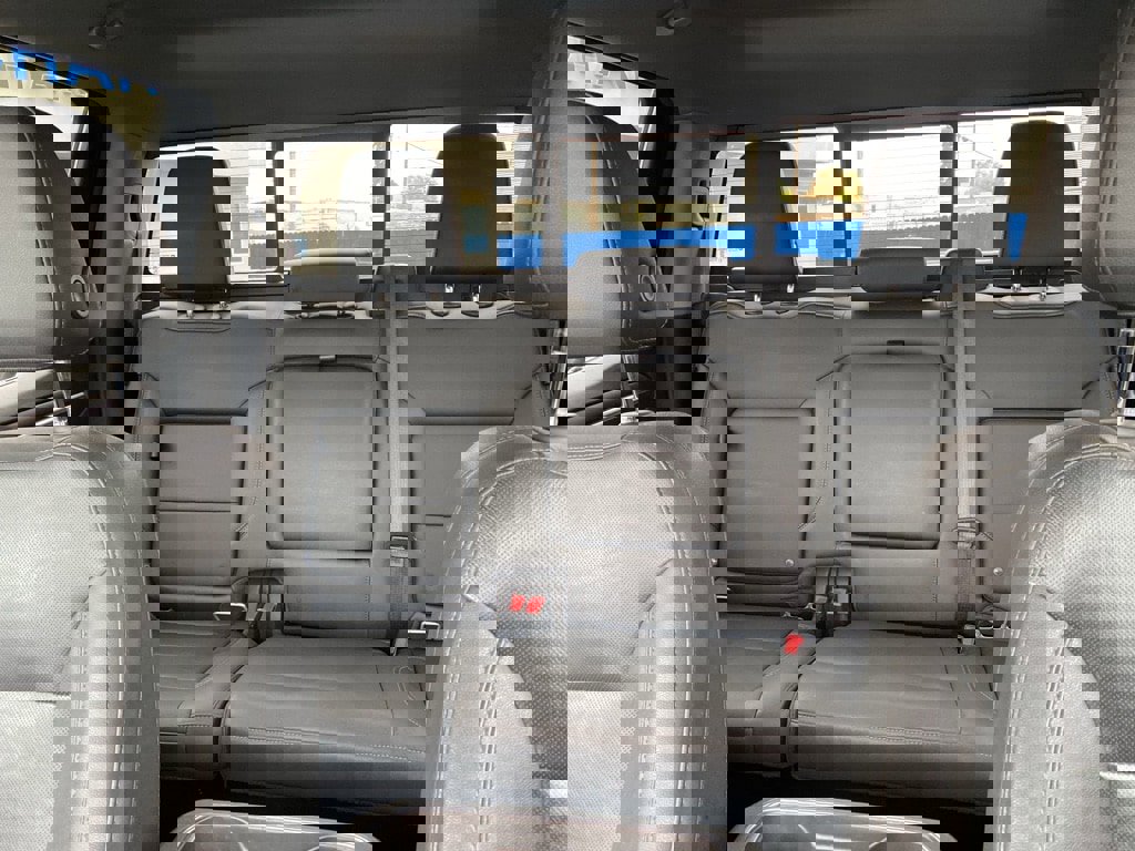 Used 2022 GMC Sierra 1500 SLT w/ SLT Premium Plus Package image 34