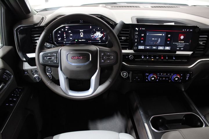 New 2025 GMC Sierra 2500 SLT w/ SLT Premium Package image 26