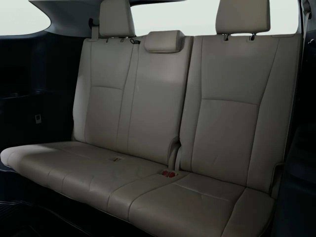Used 2024 Toyota Highlander Limited AWD/4WD image 20