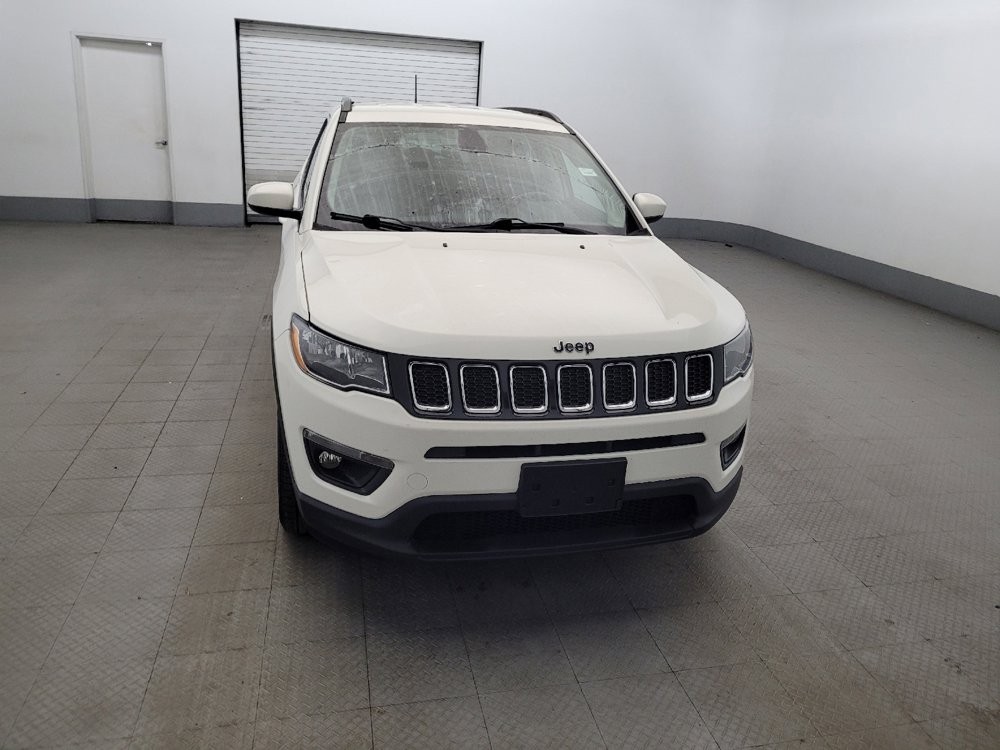Used 2017 Jeep Compass Latitude w/ Popular Equipment Group AWD/4WD image 14