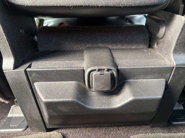 Used 2015 Ford F150 Lariat w/ Trailer Tow Package image 28