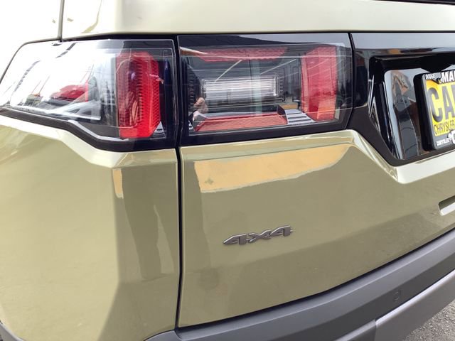 New 2026 Jeep Cherokee Overland w/ Trailer Tow Group image 44