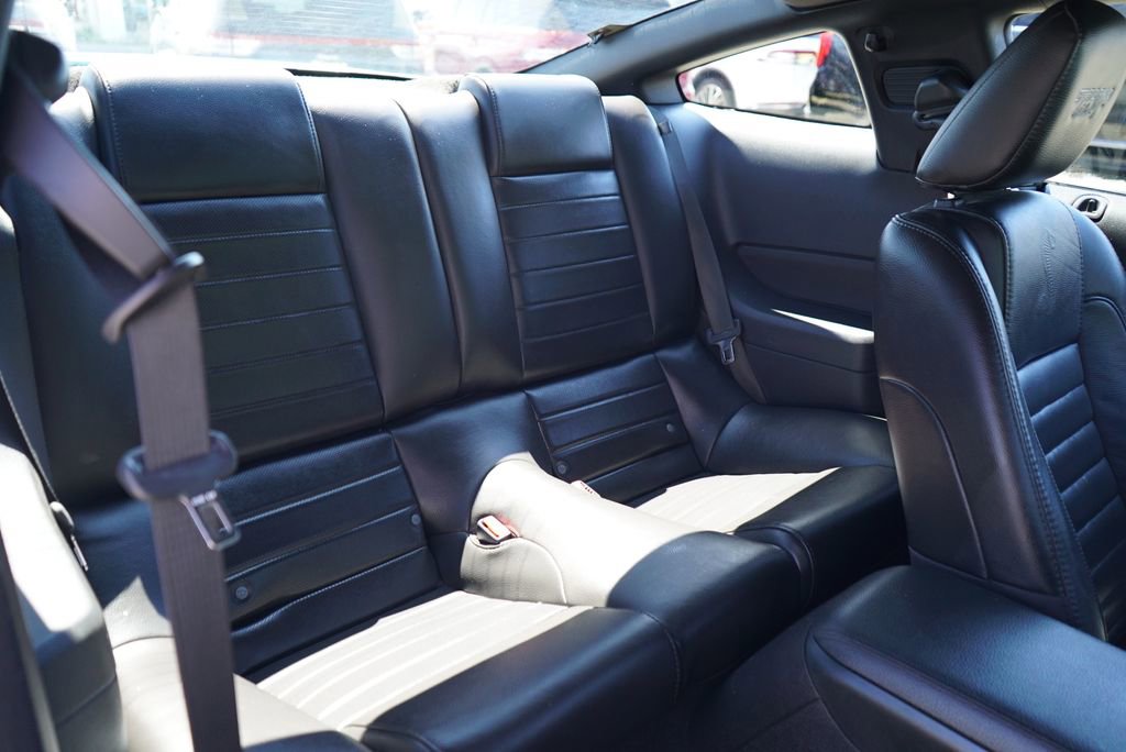 Used 2008 Ford Mustang Shelby GT500 RWD image 18