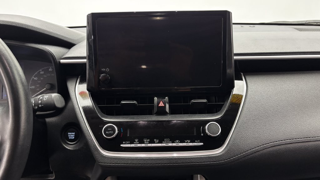 Certified 2025 Toyota Corolla Cross LE FWD image 21