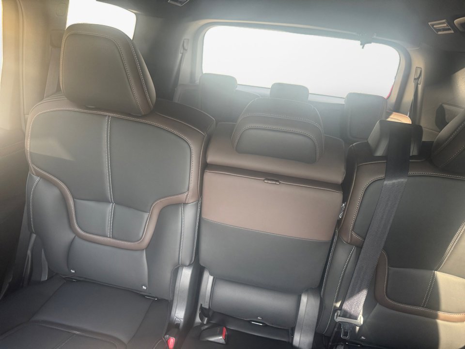 New 2026 Nissan Armada SL image 12