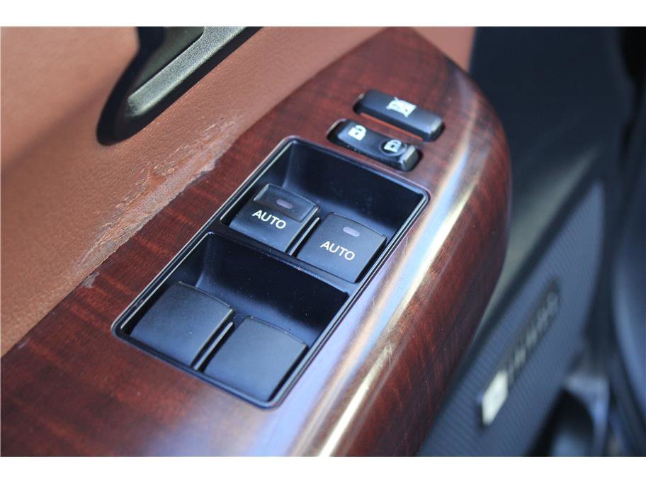 Used 2012 Toyota Sequoia Platinum image 14