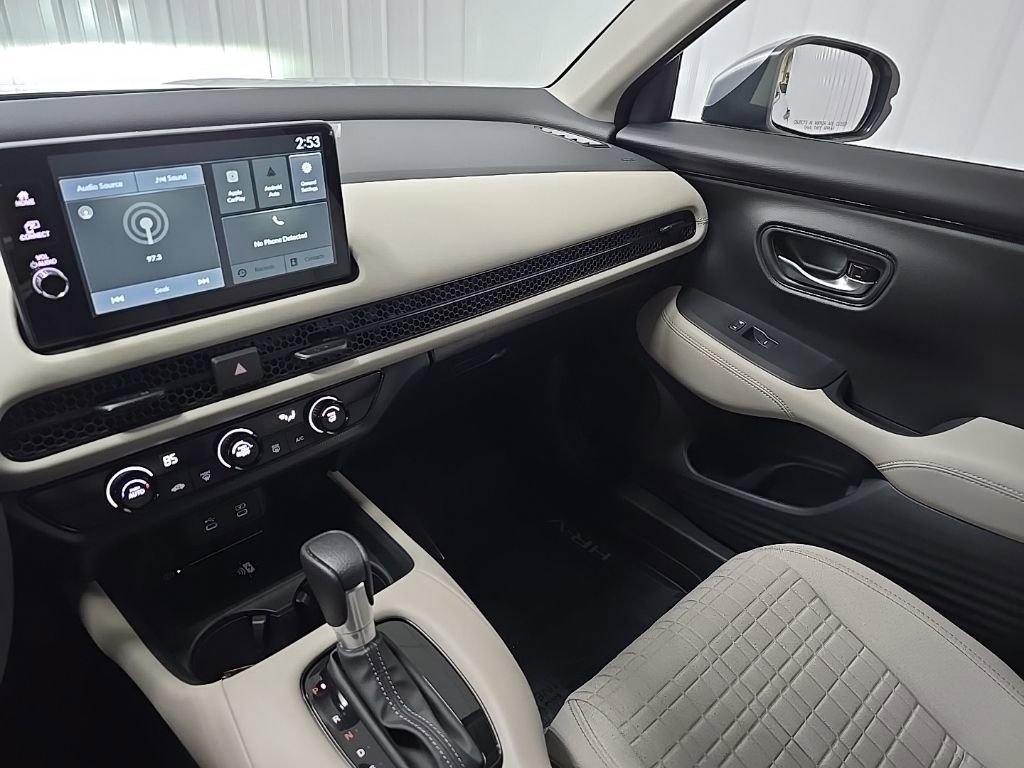 Certified 2026 Honda HR-V LX image 25