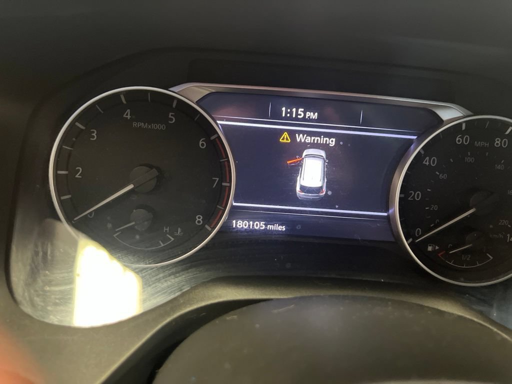 Used 2021 Nissan Rogue S AWD/4WD image 4