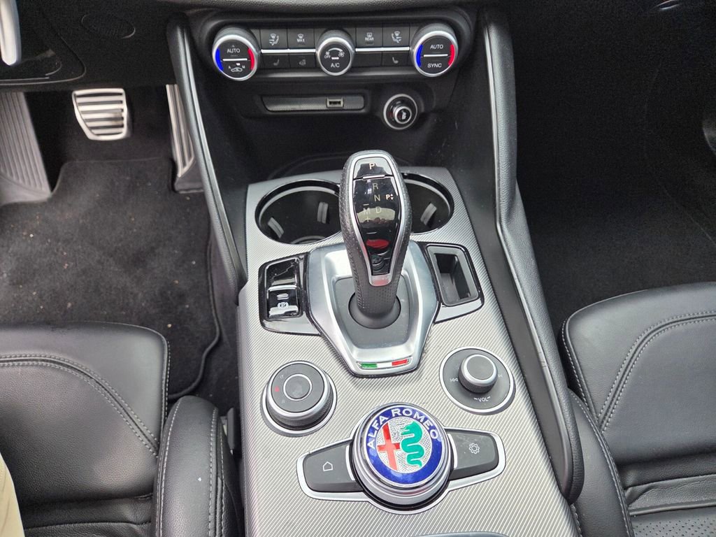 Used 2023 Alfa Romeo Giulia Veloce image 29