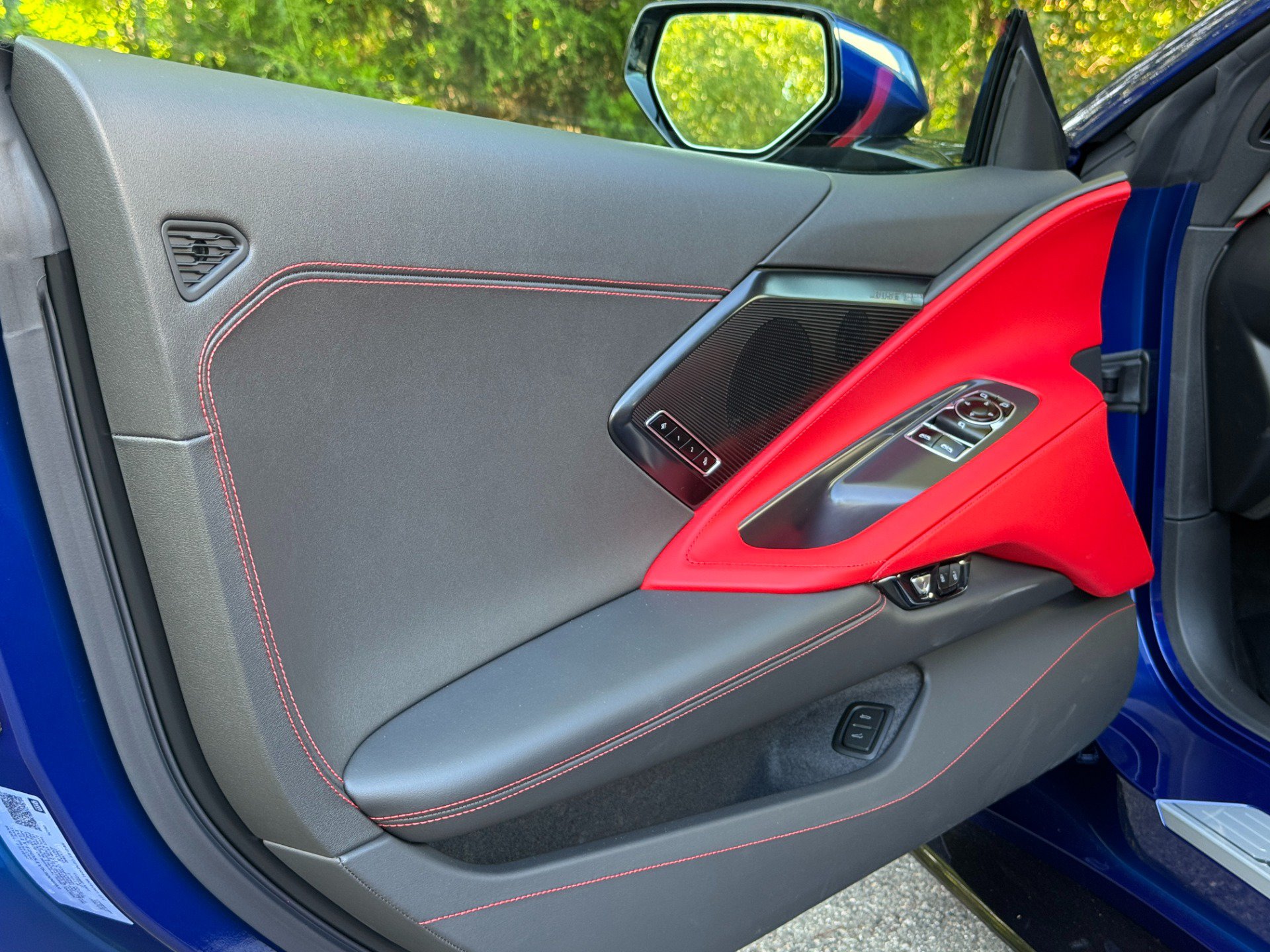 Used 2027 Chevrolet Corvette Grand Sport w/ Stealth Interior Trim Package RWD image 38
