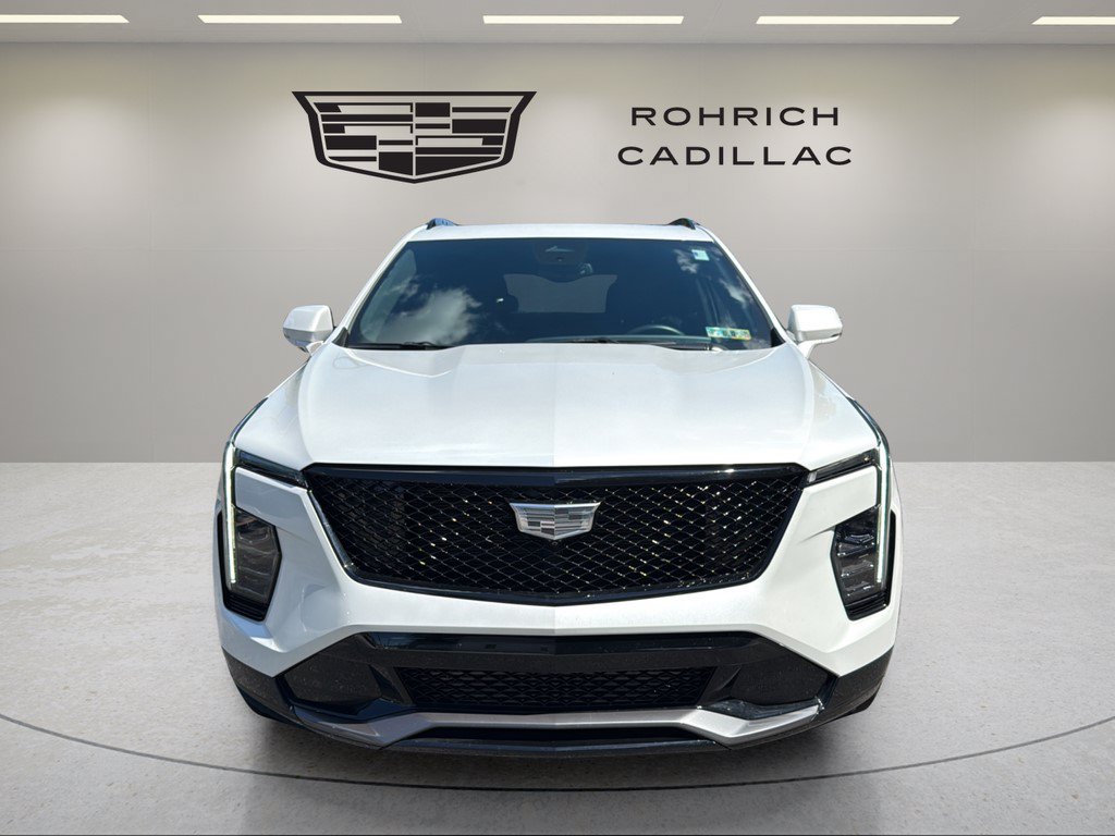 Certified 2025 Cadillac XT4 Sport w/ LPO, Onyx Lite Package AWD/4WD image 2