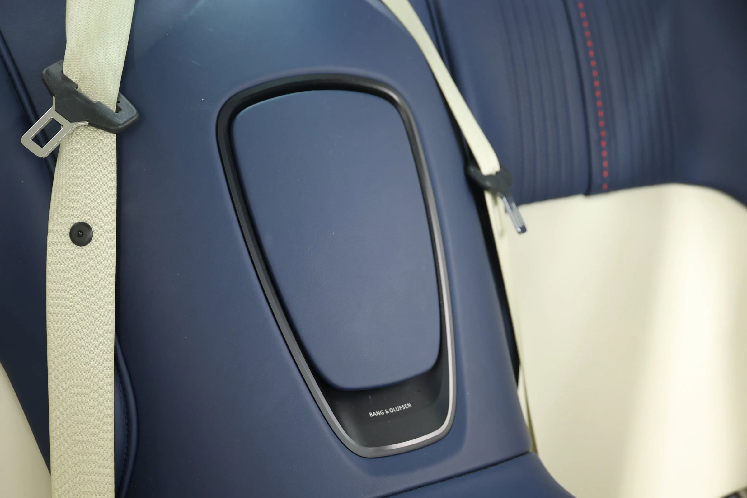 Used 2017 Aston Martin DB11 V12 image 76