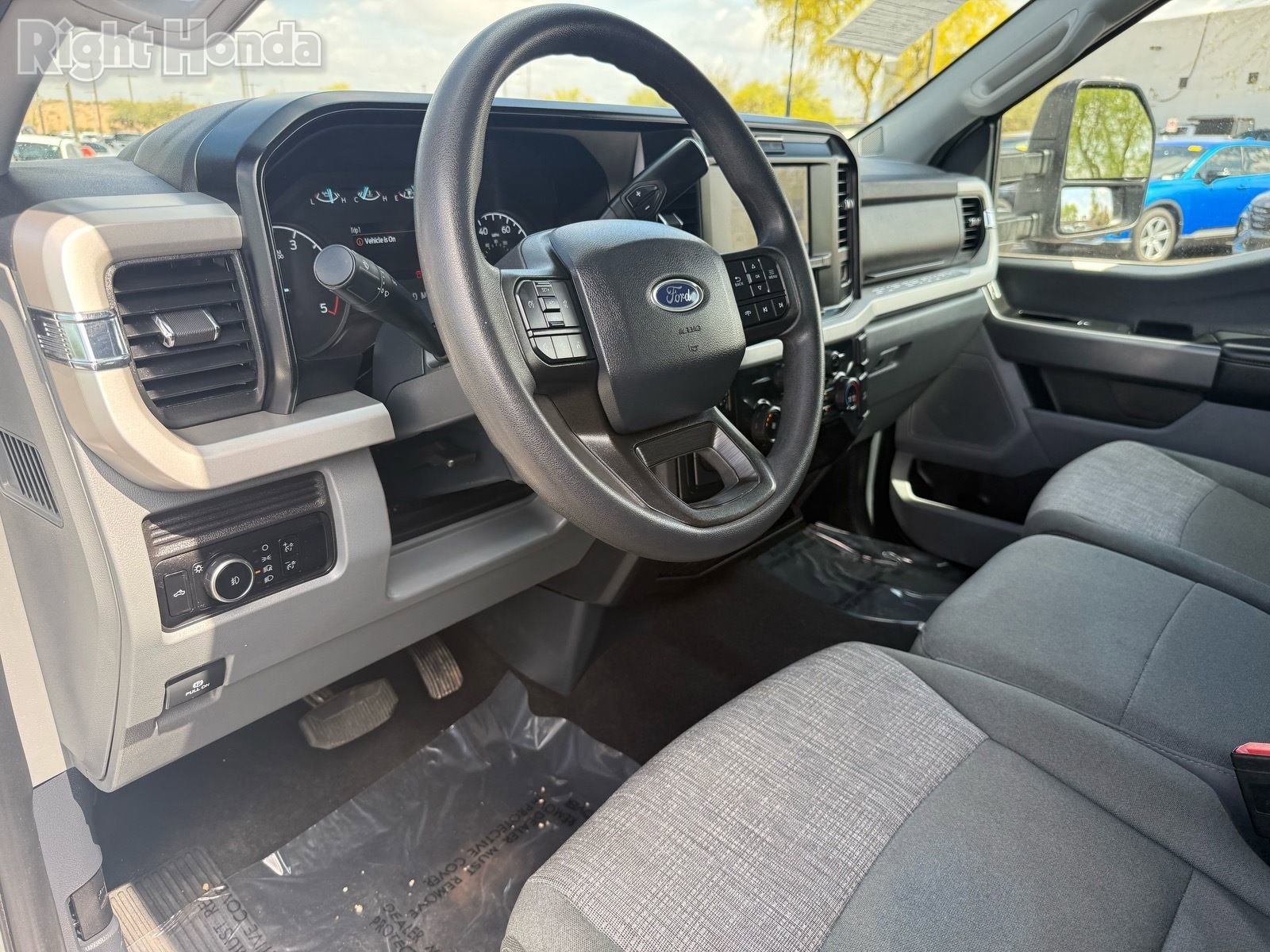 Used 2025 Ford F250 XLT image 12
