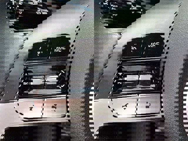 Certified 2024 Hyundai Elantra SEL w/ Convenience Package image 22