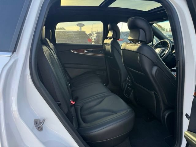 Used 2019 Lincoln Nautilus Reserve AWD/4WD image 13
