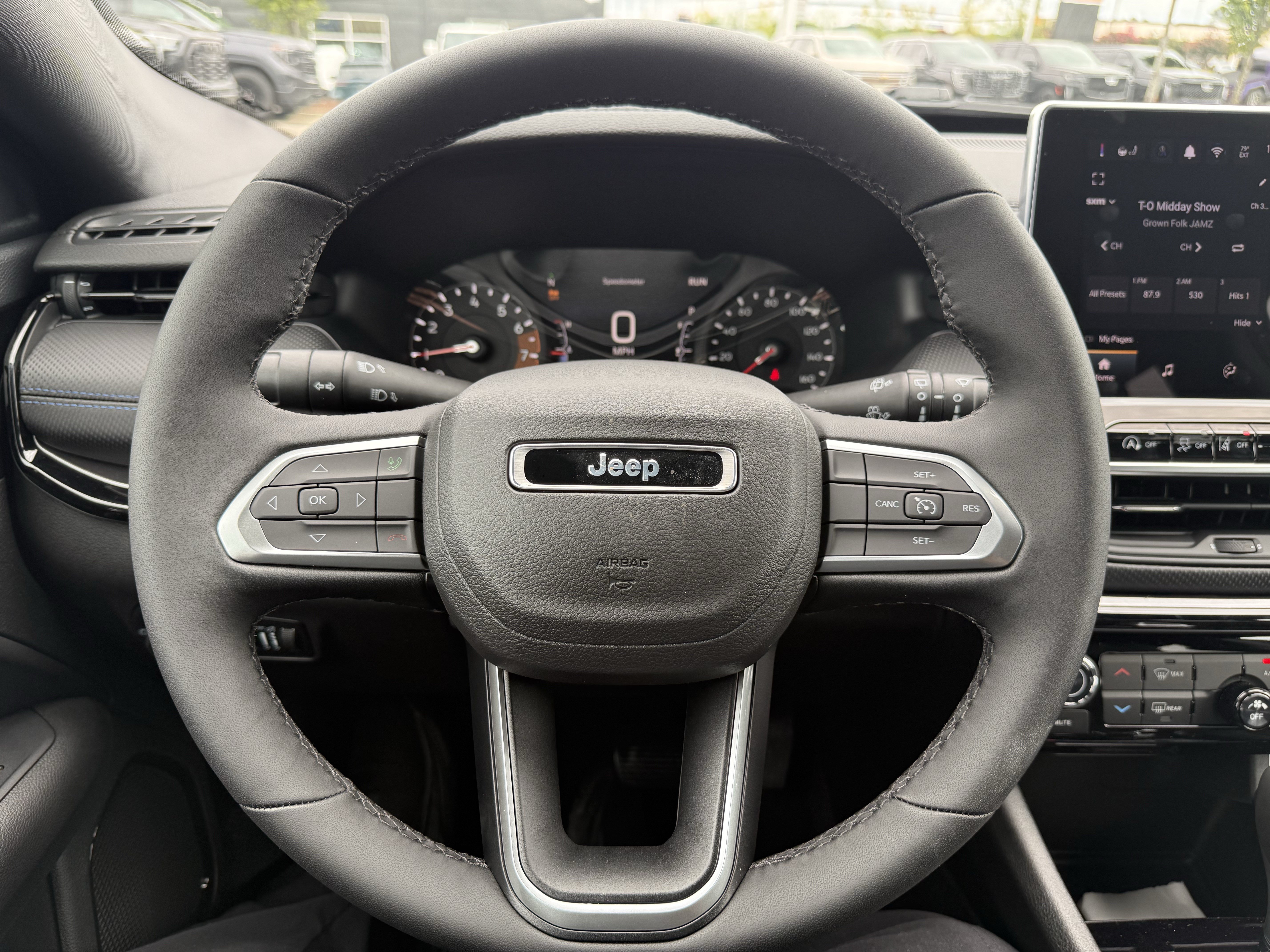New 2026 Jeep Compass Latitude AWD/4WD image 17