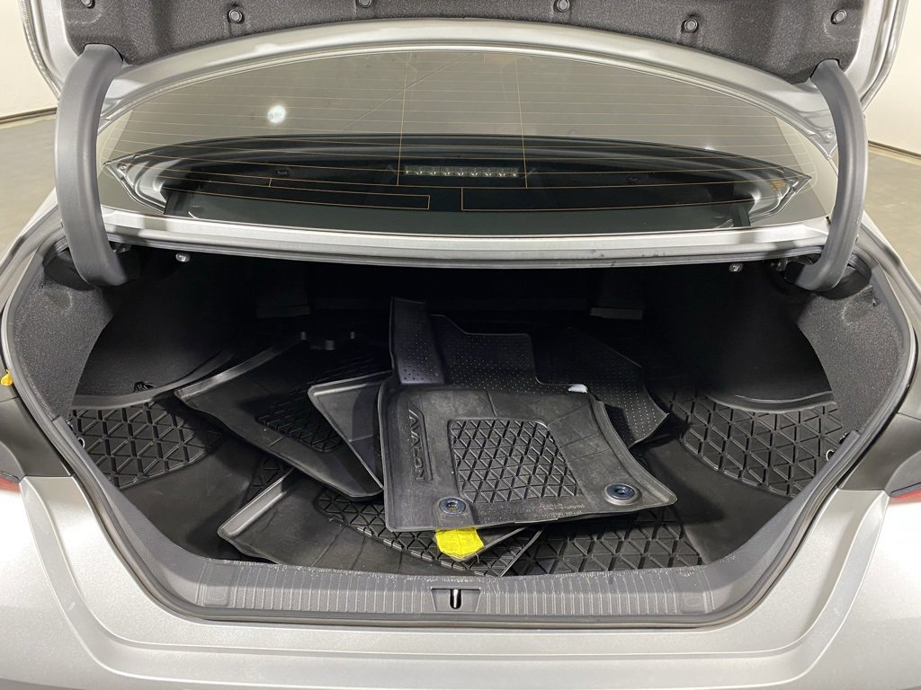 Used 2022 Toyota Avalon Touring image 30