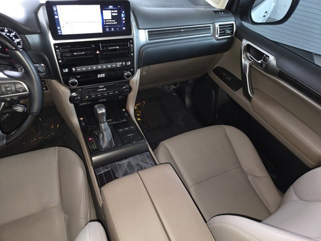 Certified 2023 Lexus GX 460 Premium w/ Accessory Package AWD/4WD image 18