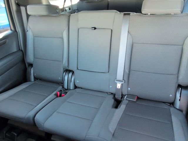 New 2026 Chevrolet Suburban LS image 8