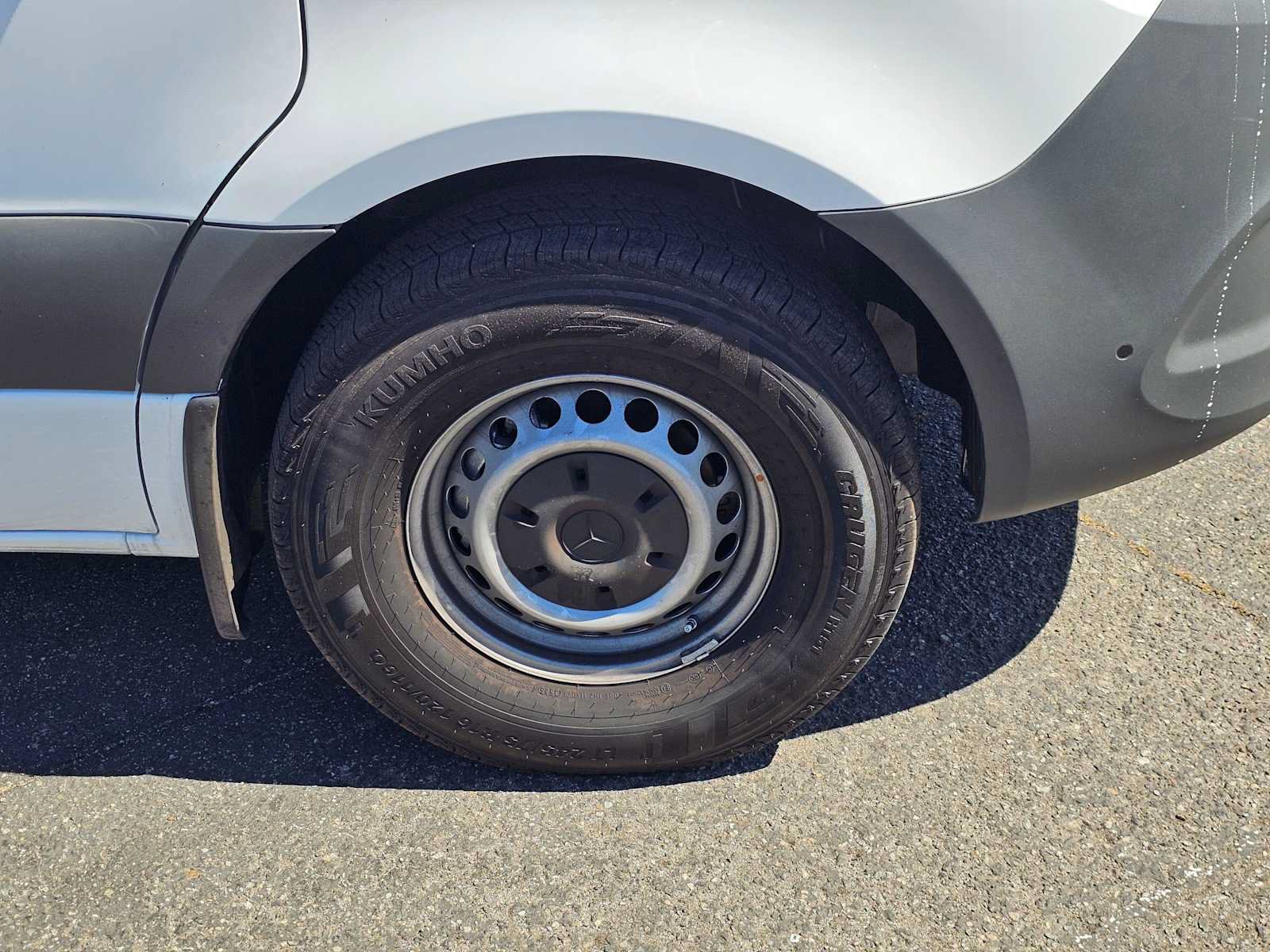 Used 2026 Mercedes-Benz Sprinter 2500 image 9