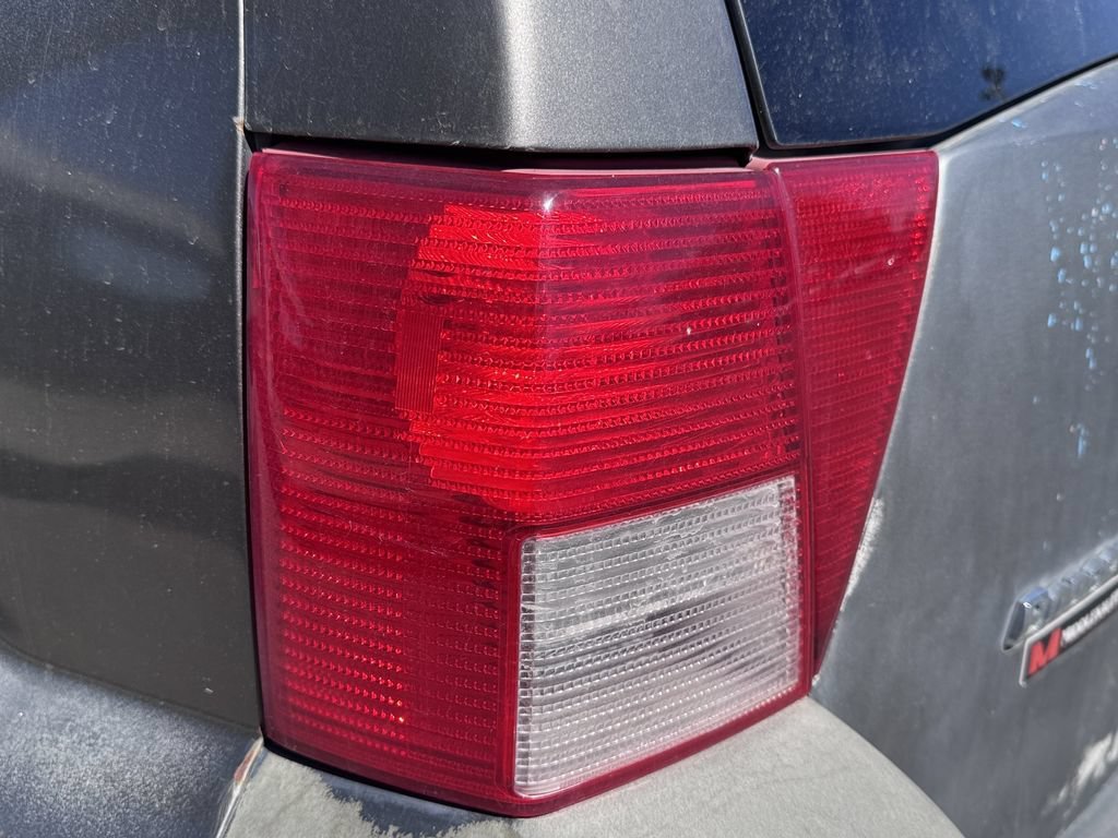 Used 2004 Mitsubishi Endeavor LS AWD/4WD image 47