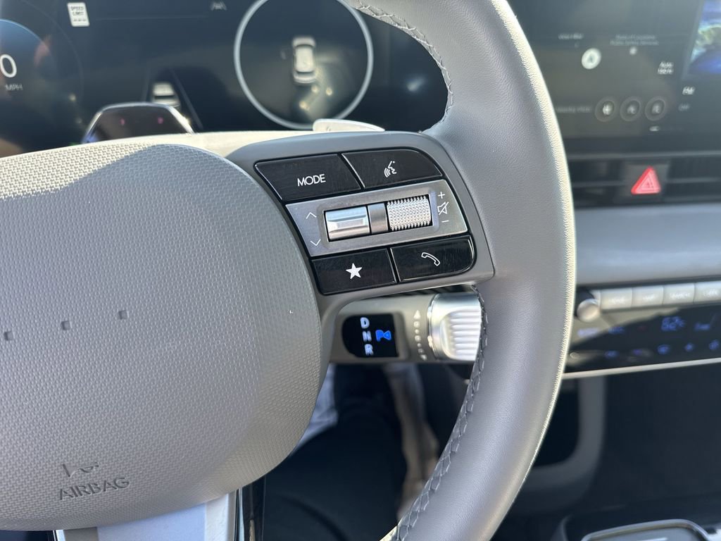 Used 2025 Hyundai Ioniq 5 SEL image 18