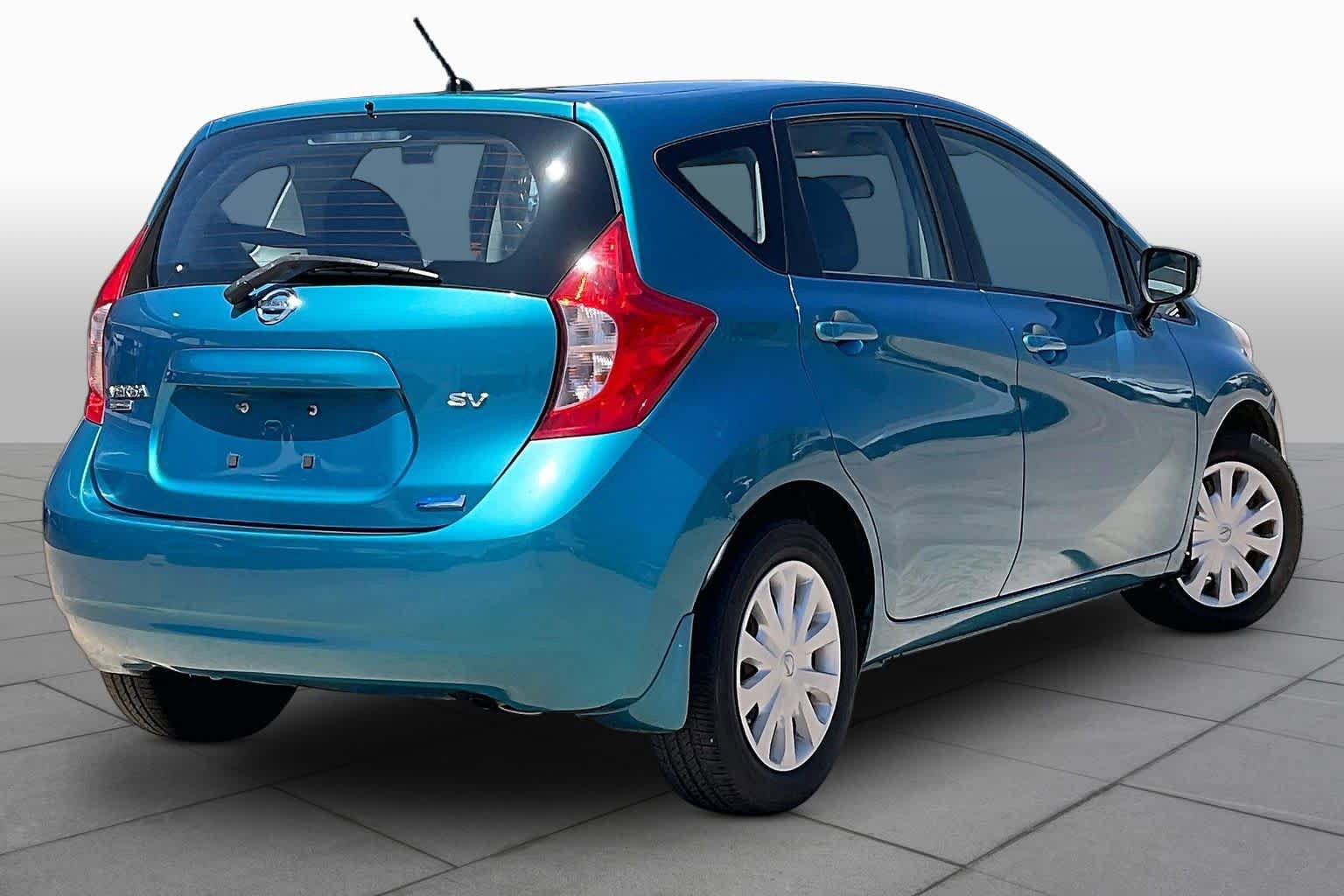 Used 2015 Nissan Versa Note SV FWD image 13