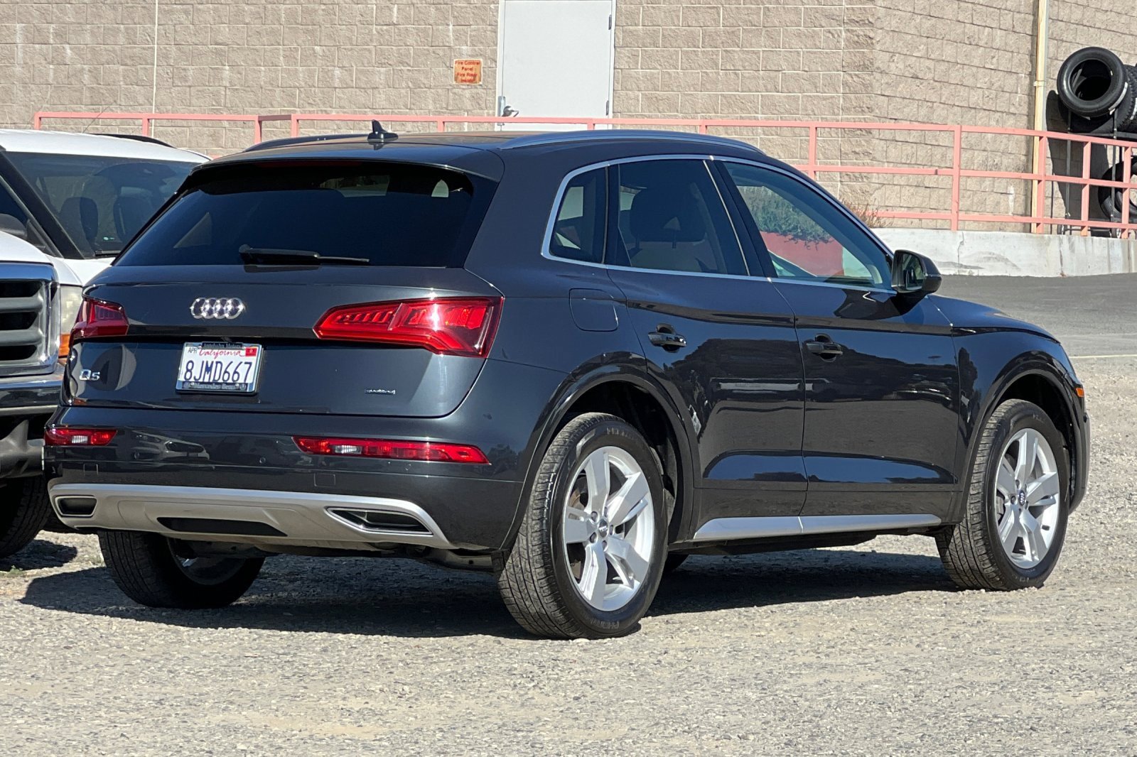 Used 2019 Audi Q5 2.0T Premium Plus w/ Premium Plus Package image 4