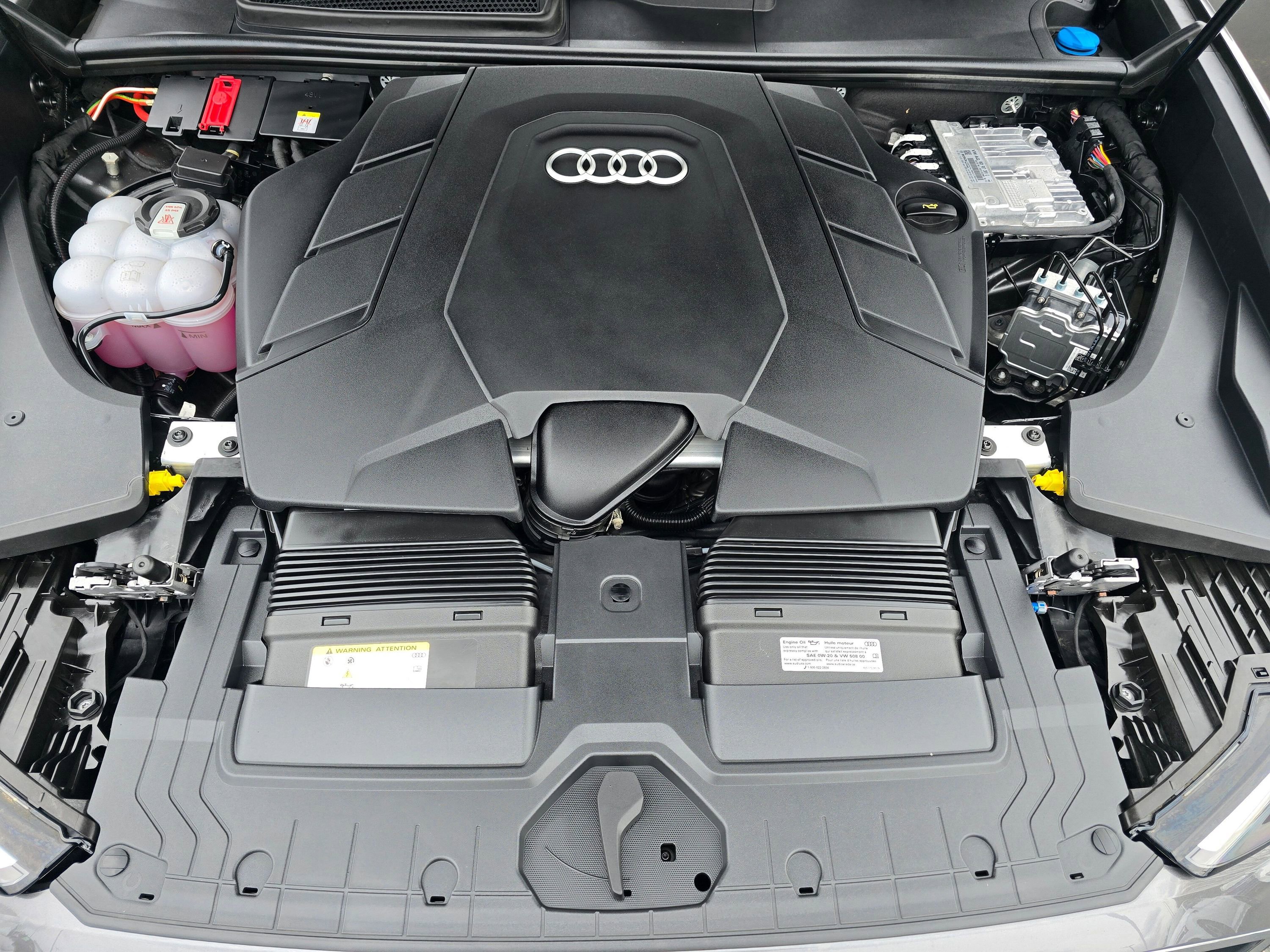 Certified 2025 Audi Q8 Premium Plus w/ Premium Plus Package image 9