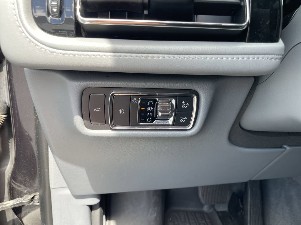 Used 2020 Lincoln Aviator Reserve w/ Equipment Group 202A AWD/4WD image 19