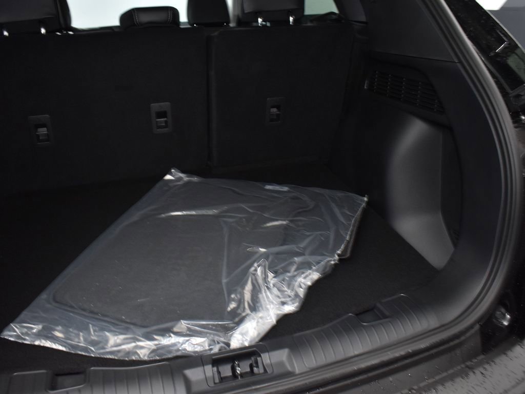 New 2025 Ford Escape SE w/ PHEV Premium Package FWD image 13