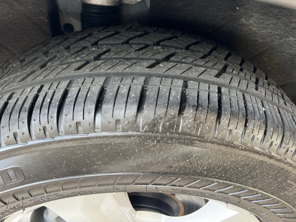 Certified 2022 Kia Sorento LX FWD image 39