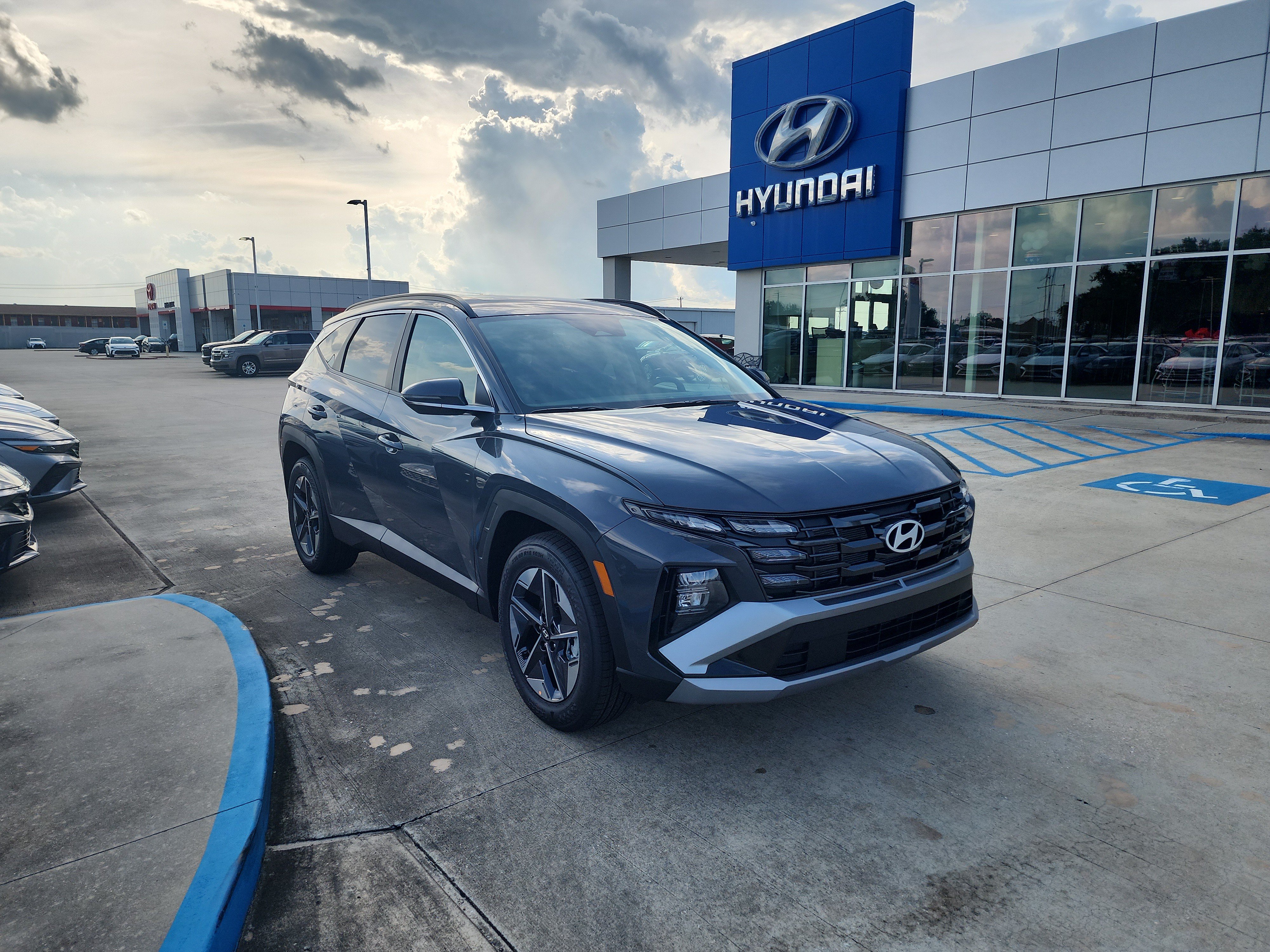 New 2026 Hyundai Tucson SEL FWD image 1