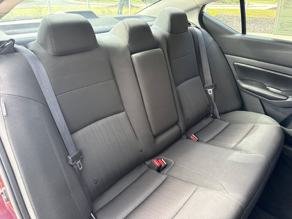 Used 2024 Nissan Altima 2.5 SV FWD image 34