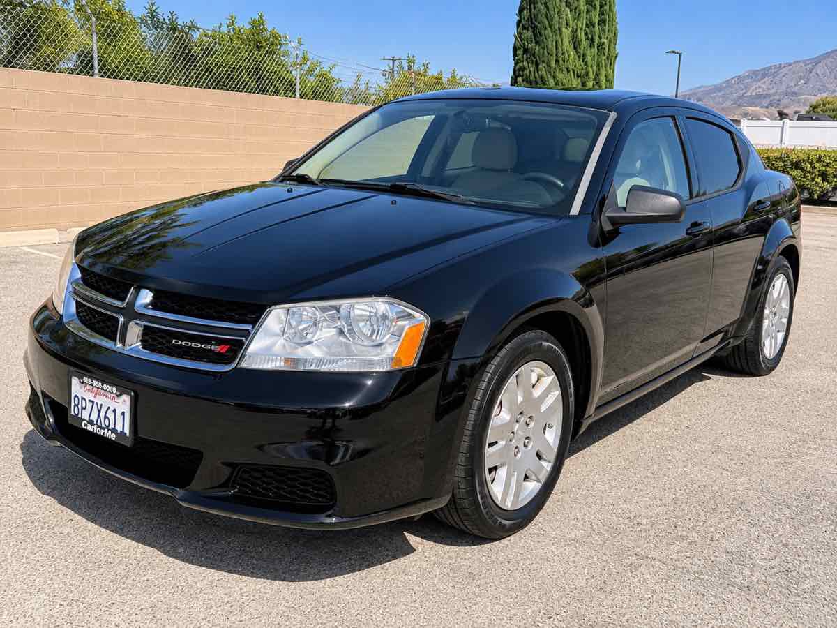 Used 2014 Dodge Avenger SE FWD image 25