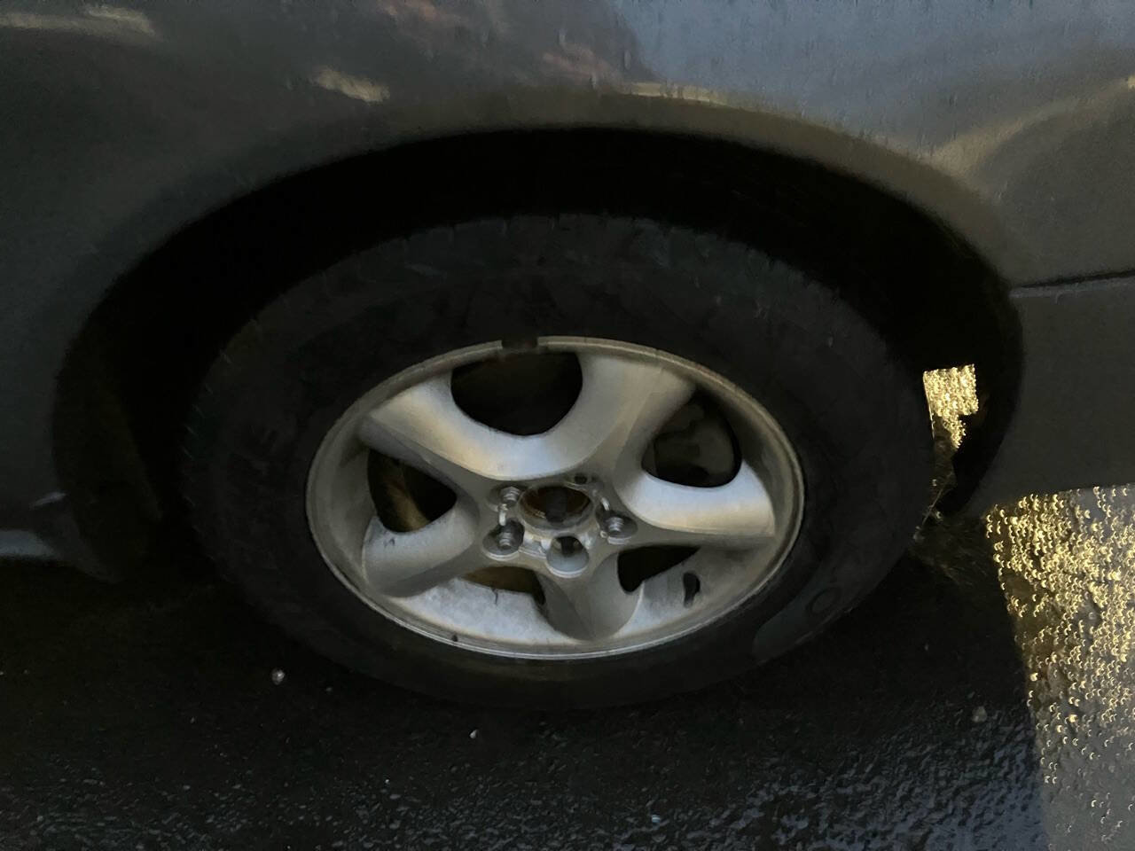 Used 2004 Ford Taurus SE image 13