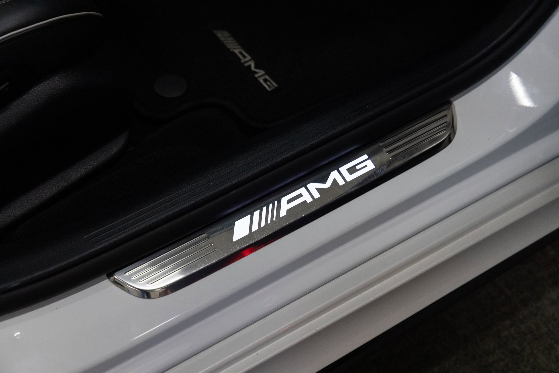 Used 2018 Mercedes-Benz E 63 AMG S image 21