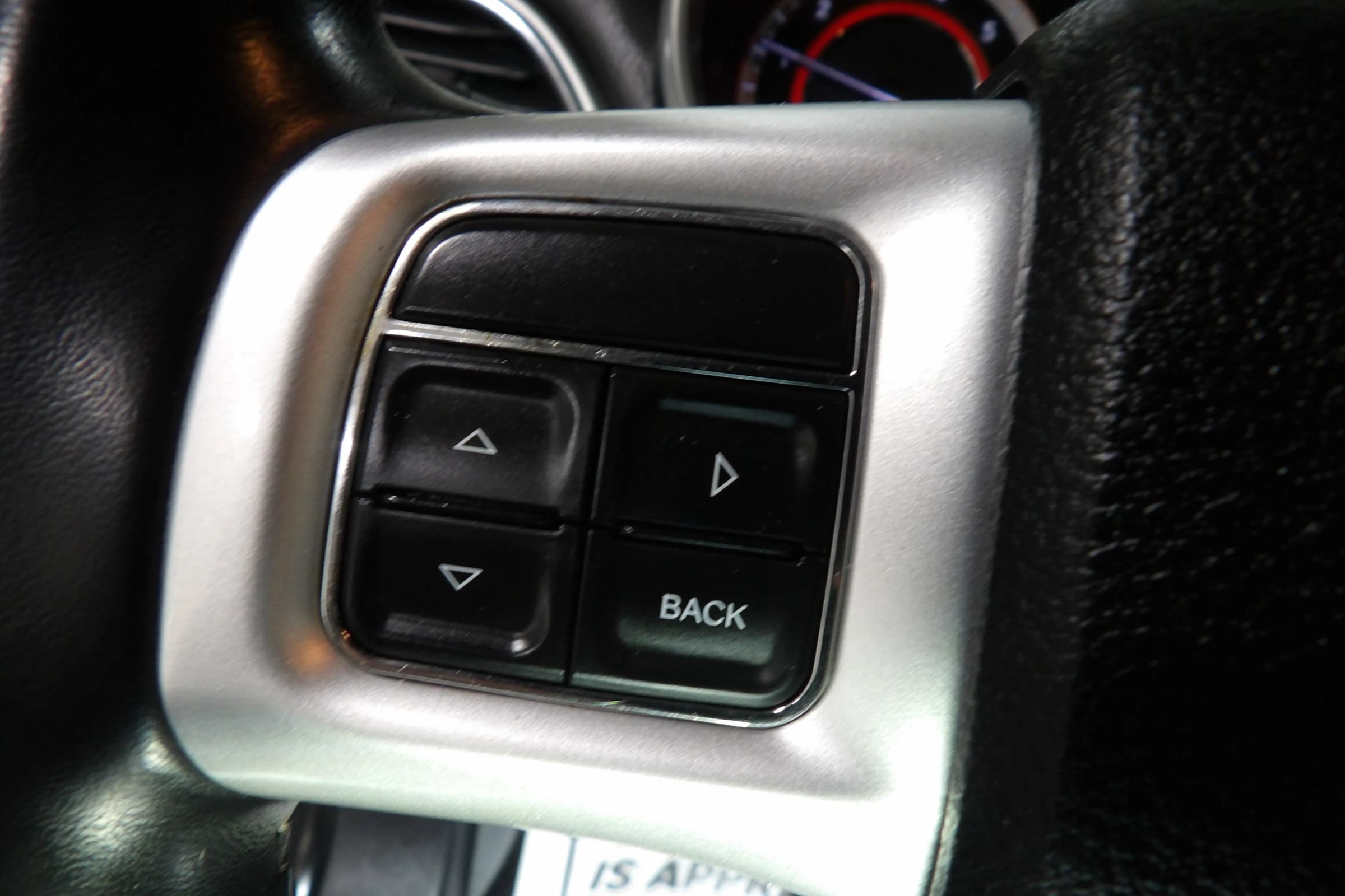 Used 2019 Dodge Journey SE w/ Premium Group FWD image 17