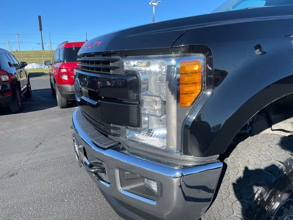 Used 2017 Ford F250 Lariat w/ Snow Plow Prep Package AWD/4WD image 35