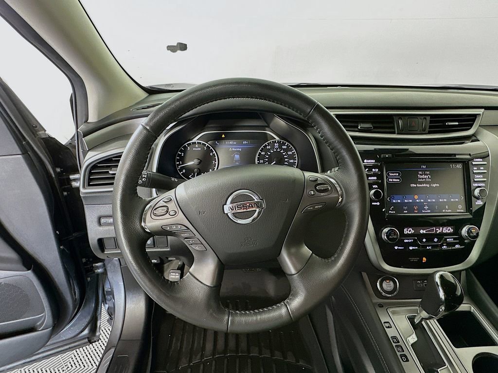 Used 2020 Nissan Murano SV image 11