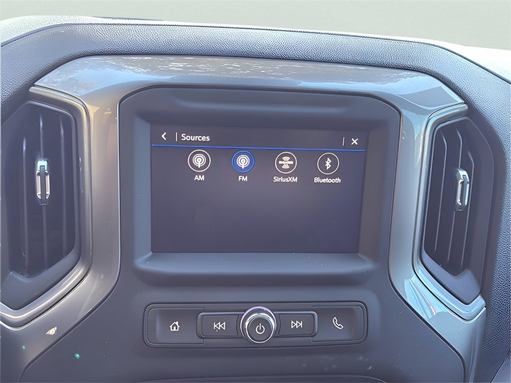 Used 2024 Chevrolet Silverado 1500 Custom image 24