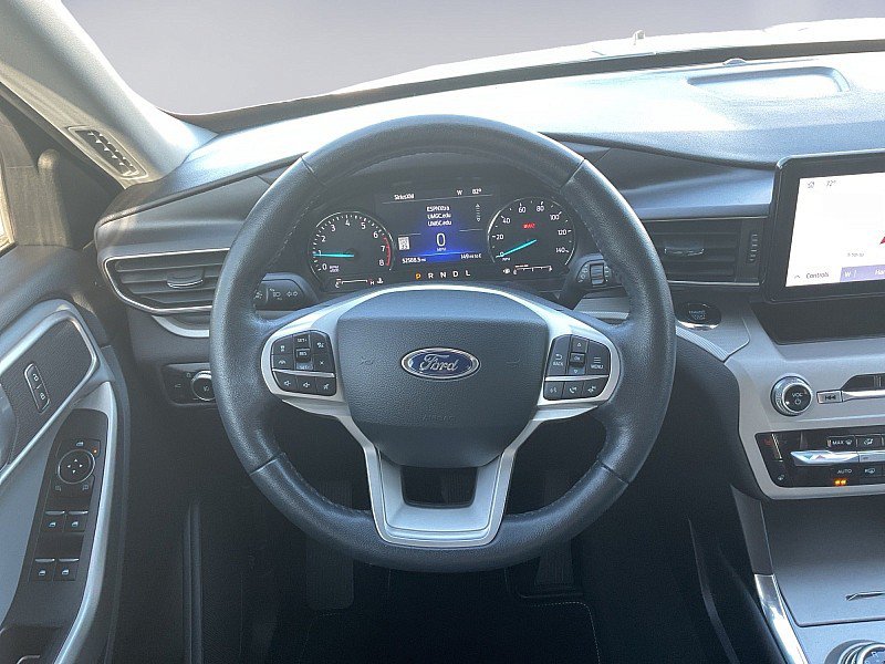Used 2023 Ford Explorer XLT w/ Equipment Group 202A RWD image 15