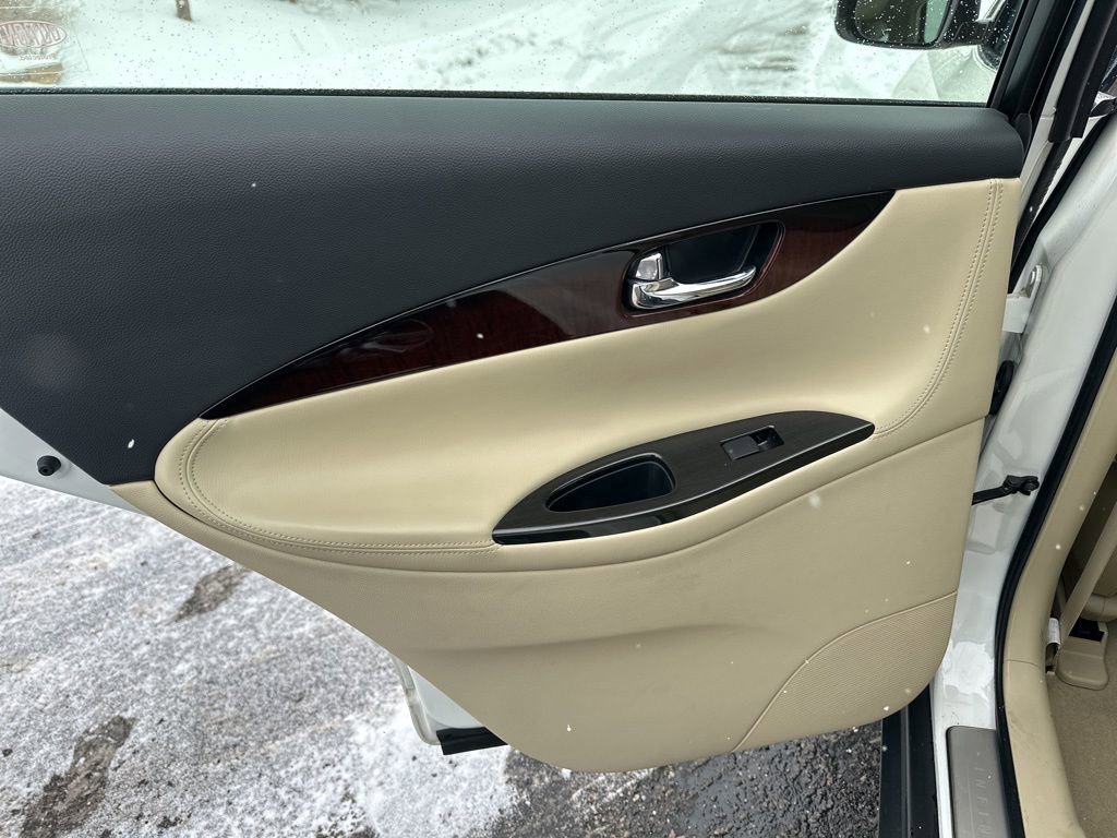 Used 2017 INFINITI QX50 AWD w/ Premium Plus Package image 34