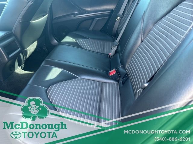 Used 2024 Toyota Camry SE image 10