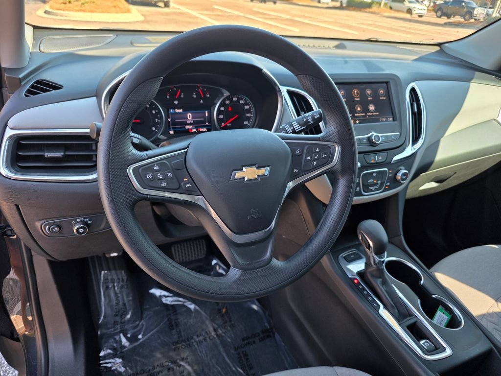 Used 2022 Chevrolet Equinox LS w/ LS Convenience Package image 14