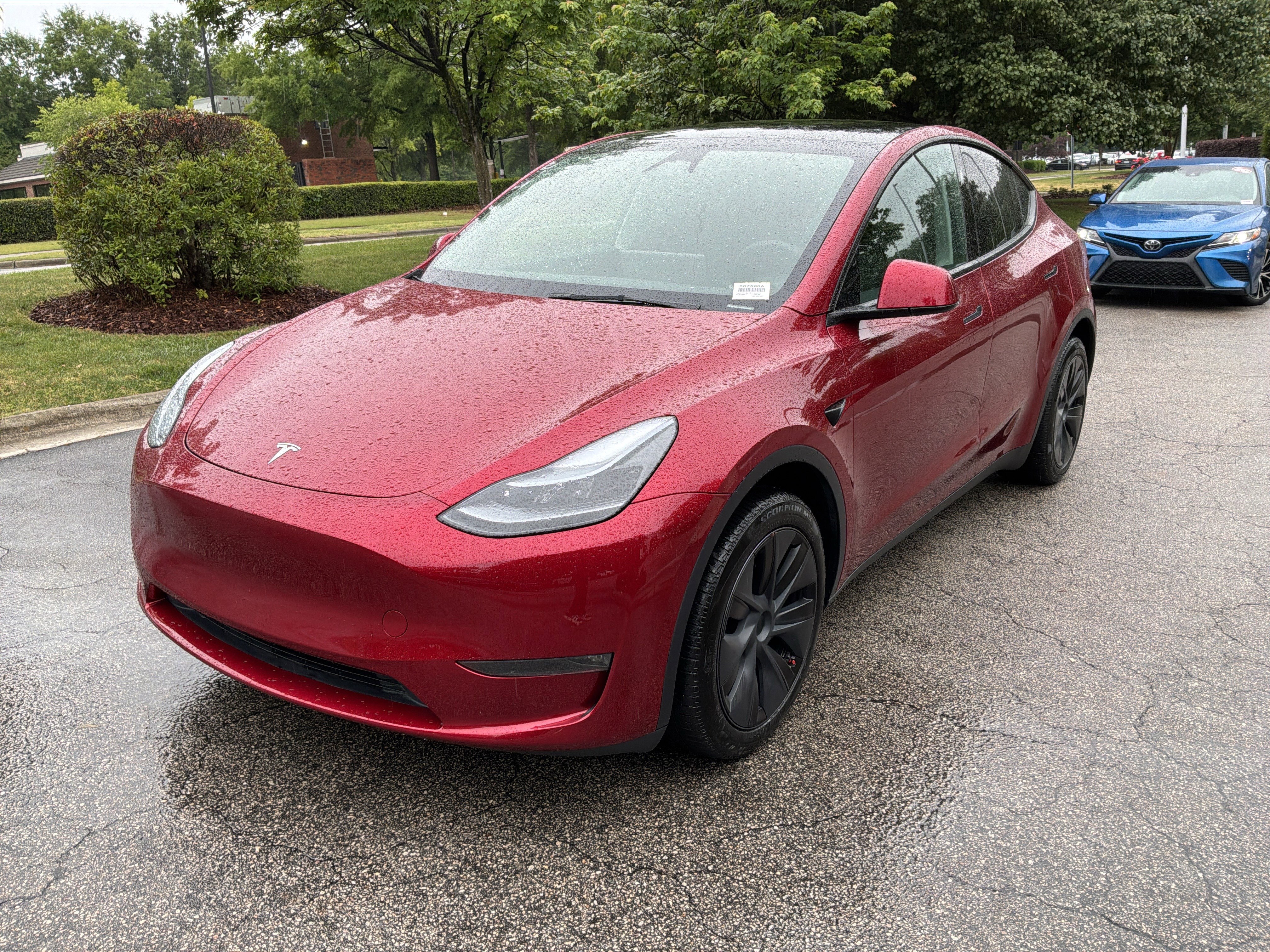 Used 2024 Tesla Model Y Long Range AWD/4WD image 5